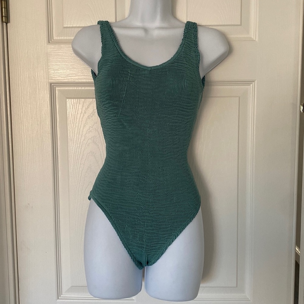 OYSHO Crinkled Round Neck Open Back GREEN Swimsuit 🩱 M New